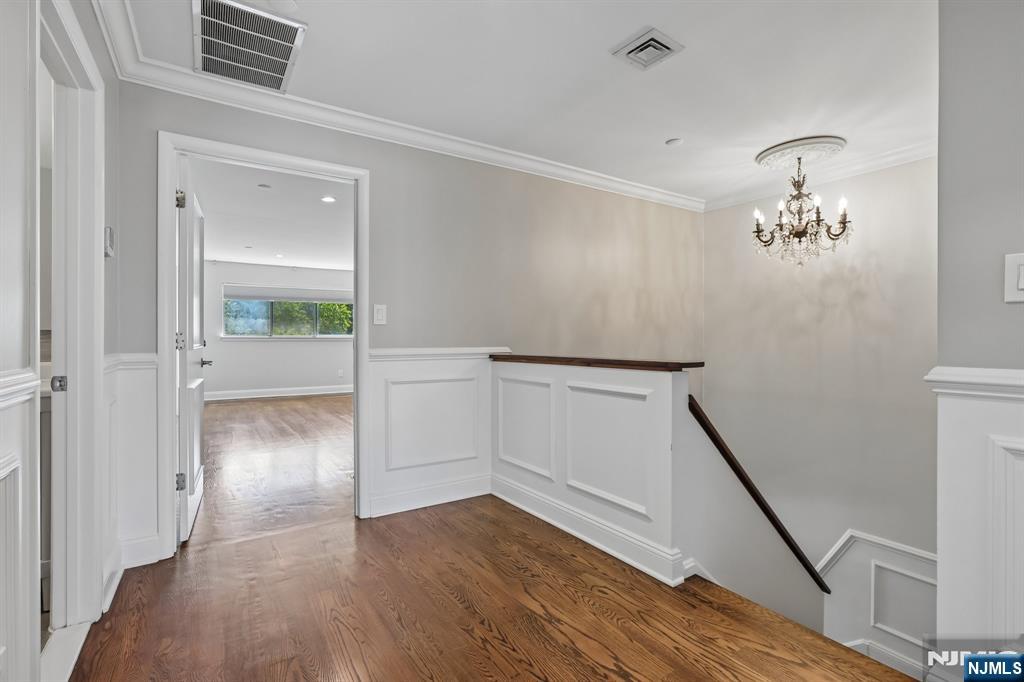 10 Wadsworth Court