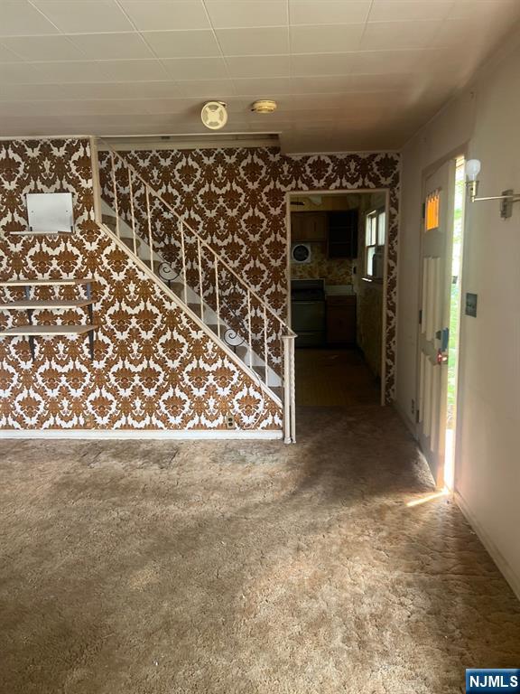 18 Shelley Ct, Bergenfield, NJ 07621