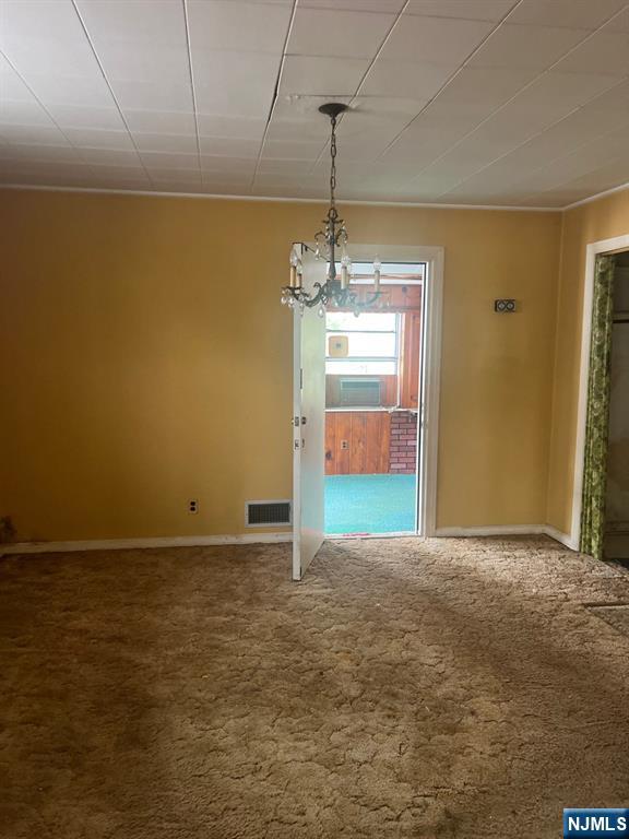 18 Shelley Ct, Bergenfield, NJ 07621