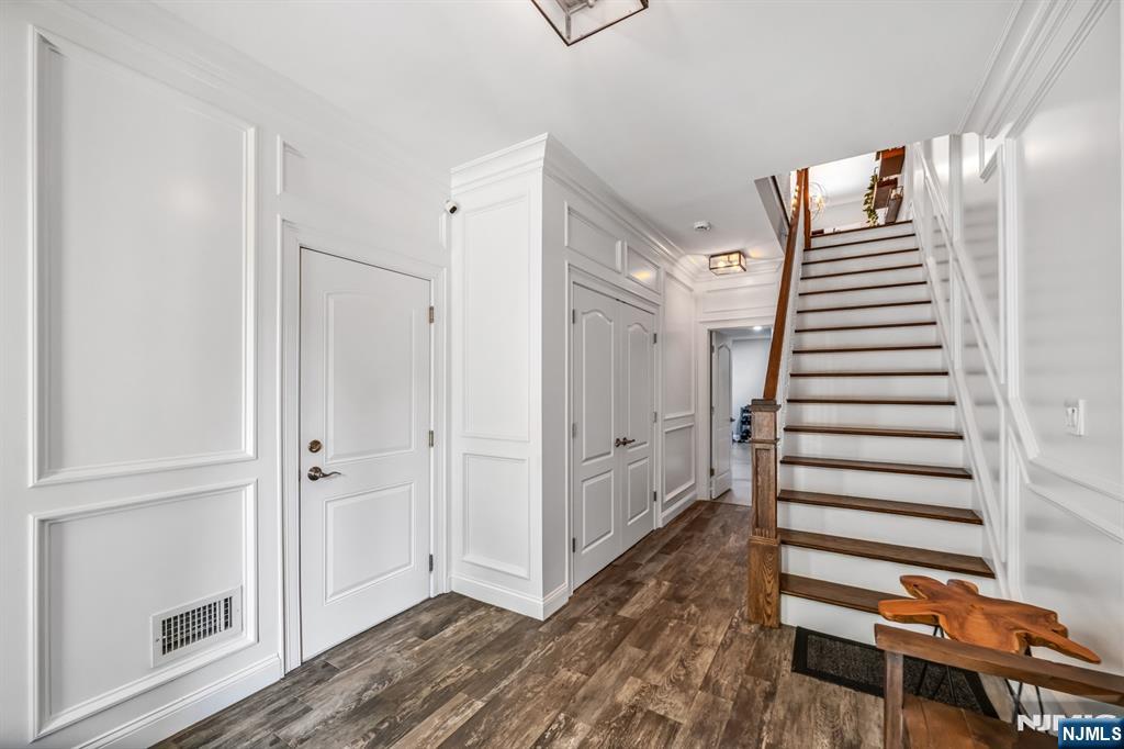 2nd image of 15 Halina Ln, Butler Borough, NJ 07405 | MLS# 26027111