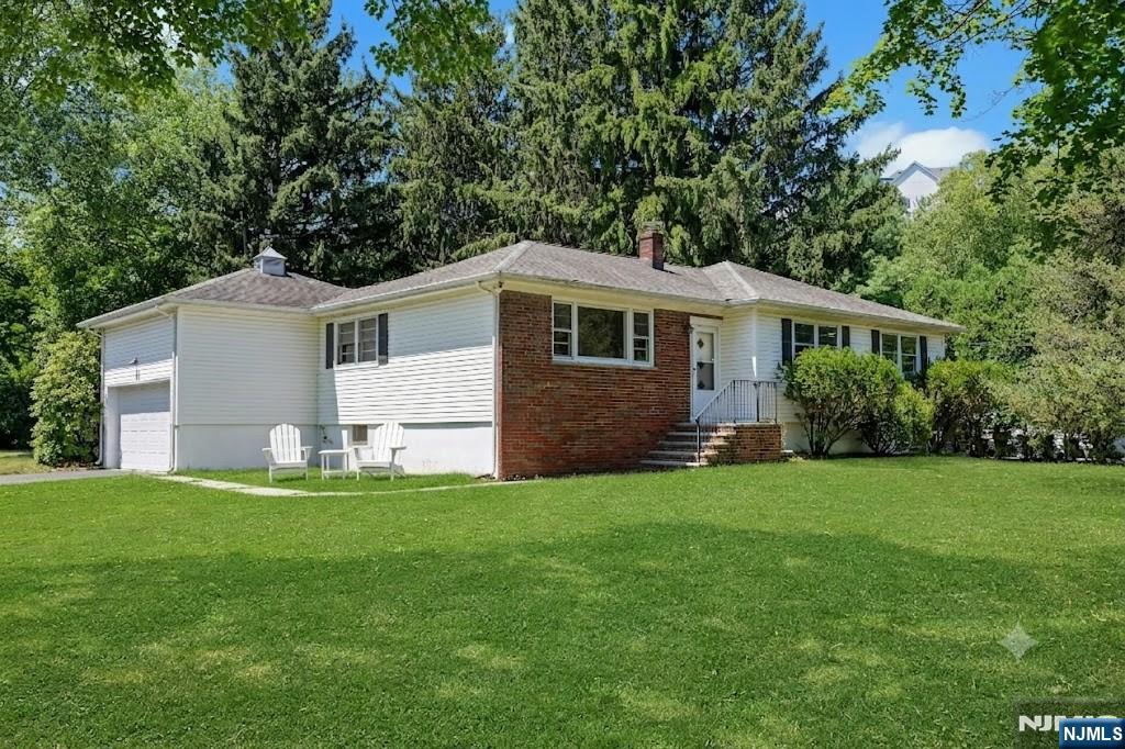 7 Mary Avenue - Photo 2