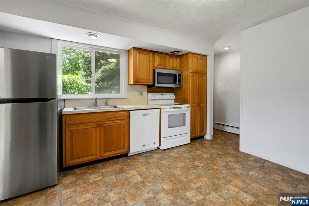4th image of 7 Mary Ave, Montville Township, NJ 07058 | MLS# 26027125