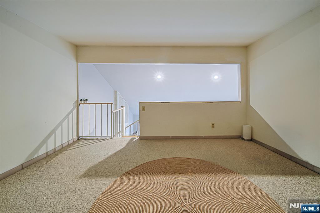 570 Grandview Terrace — photo 17