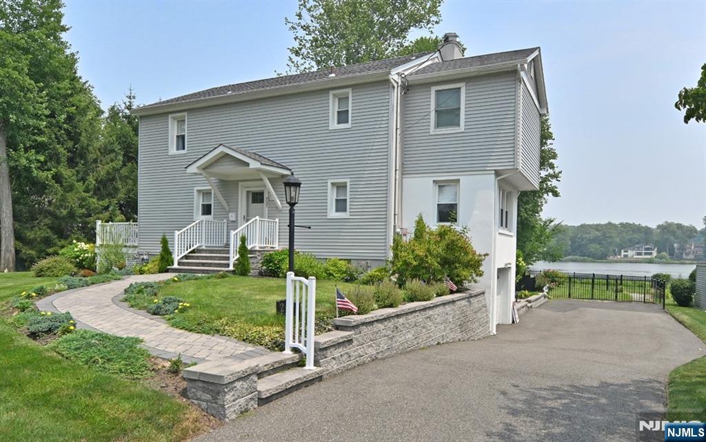 237 Woodfield Road — photo 7
