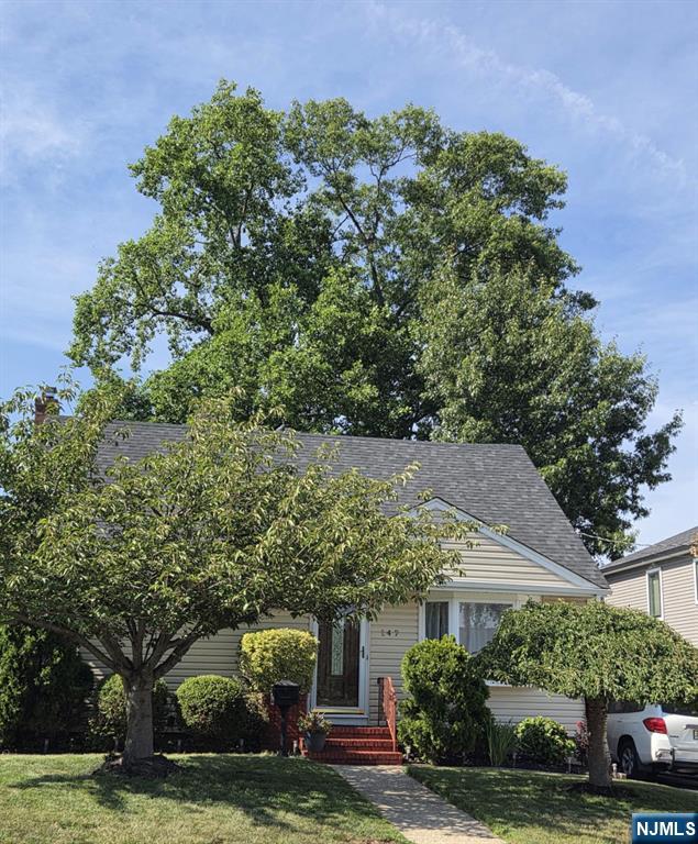 147 Merritt Ave, Bergenfield, NJ 07621