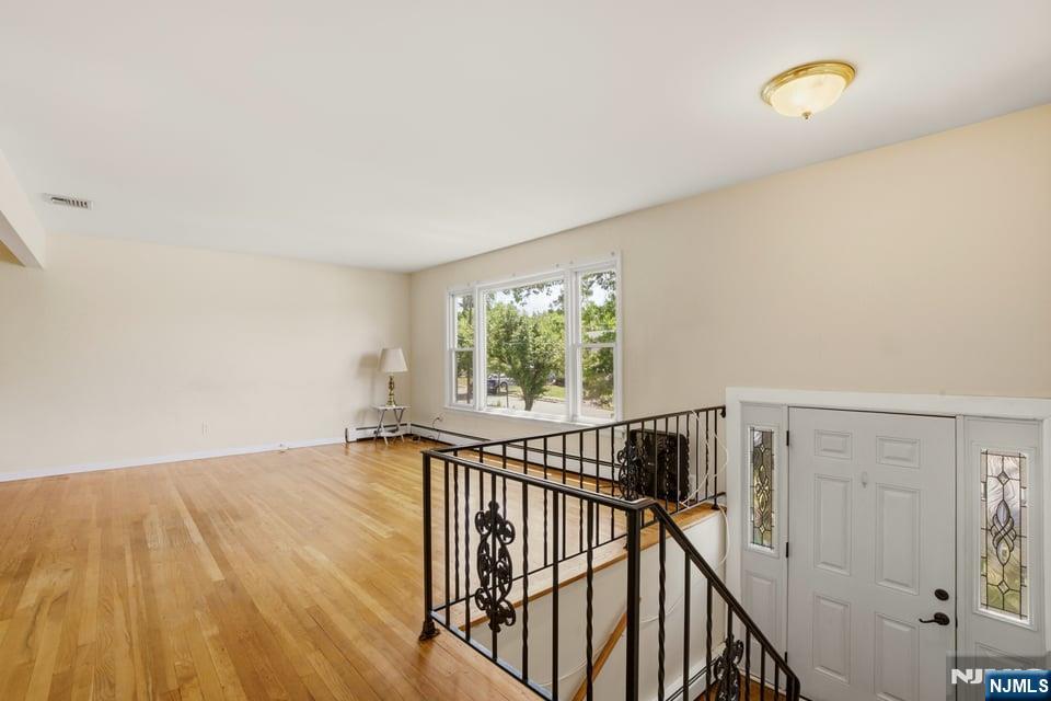 11 Ray Ave, Leonia, NJ 07605