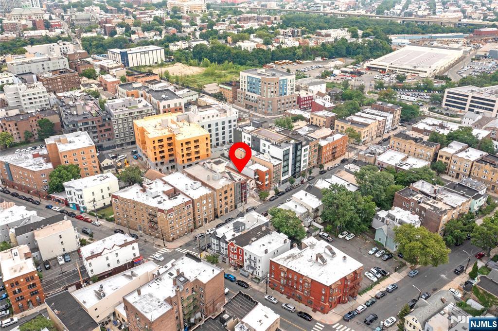 38 Vroom Street — photo 11