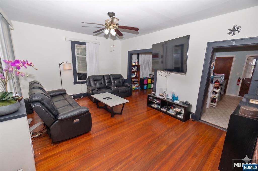 70 Paulison Avenue - Photo 4
