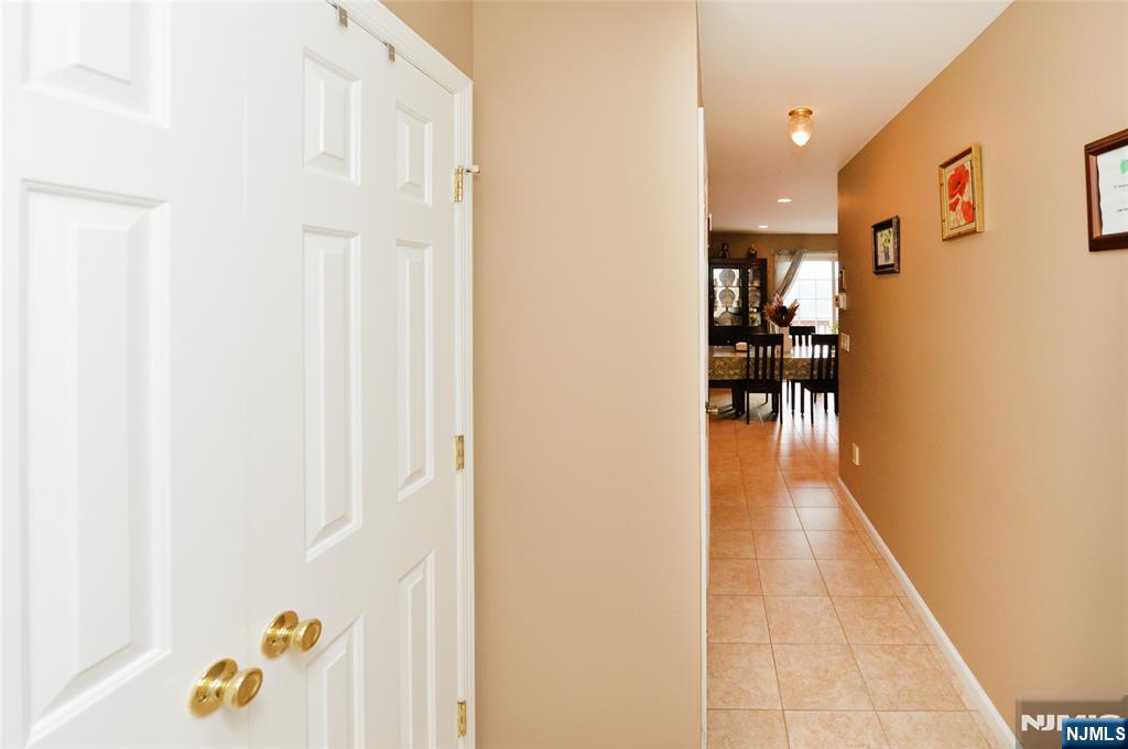 120 Corabelle Avenue — photo 24