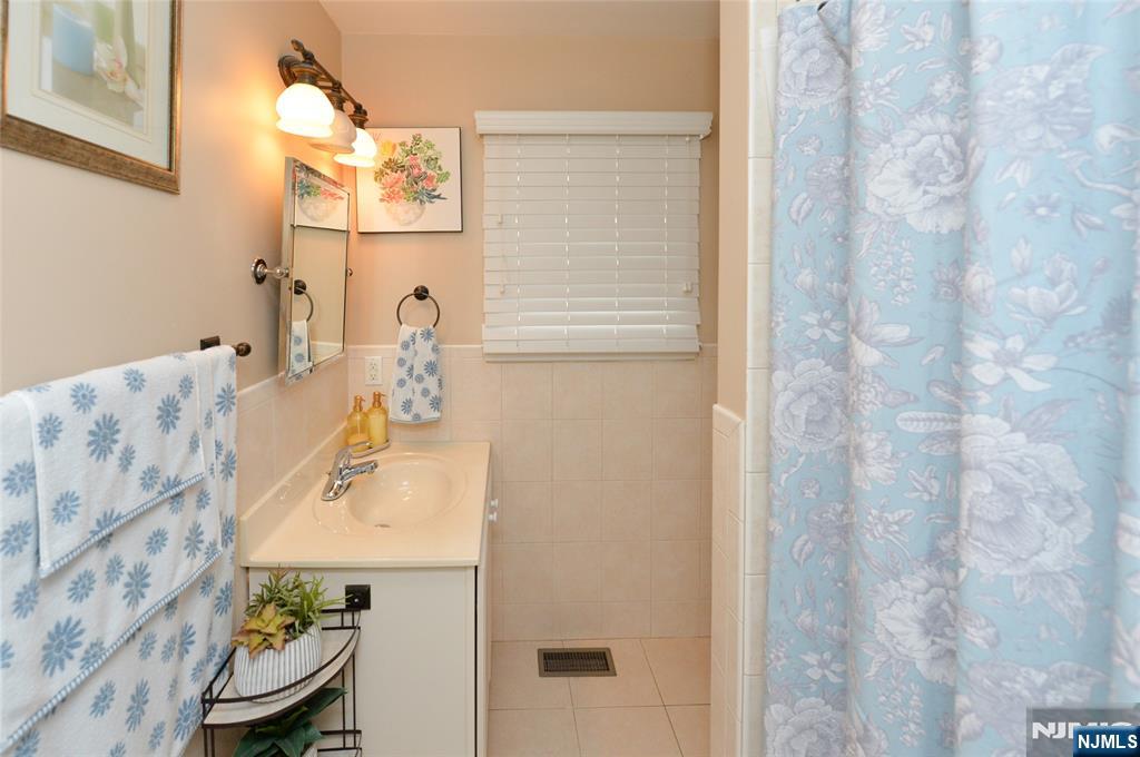 120 Corabelle Avenue — photo 33