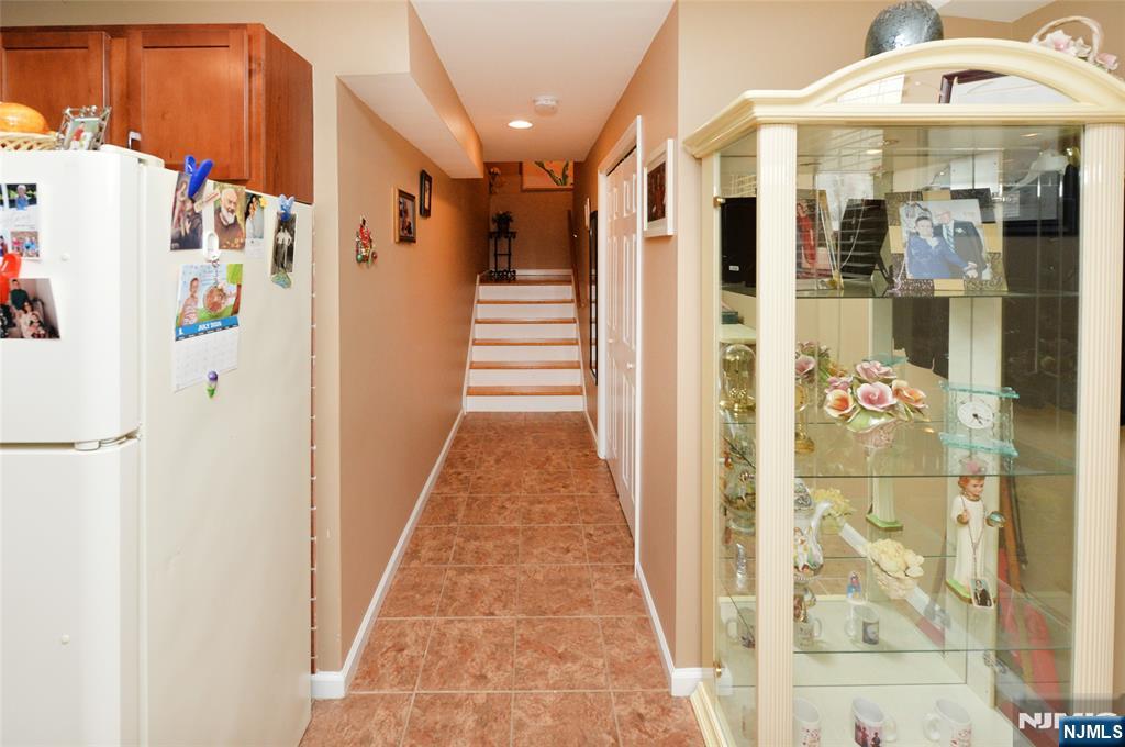 120 Corabelle Avenue — photo 36