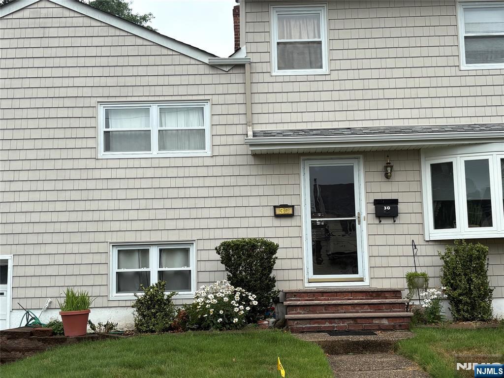 Homes for sale in Dumont, NJ | 30 Harding Ave, Dumont, NJ 07628 | MLS# 26027183