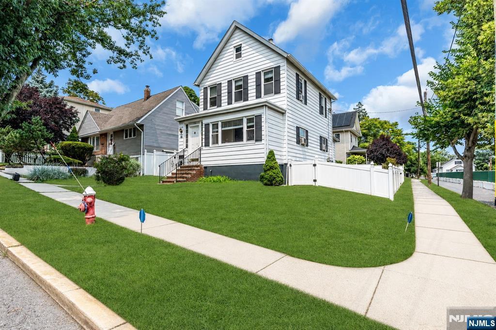 200 Cedar St, Ridgefield Park, NJ 07660