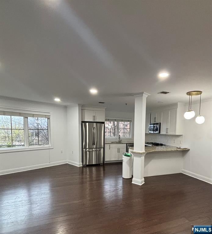 200 Laird Avenue 107 - Photo 2