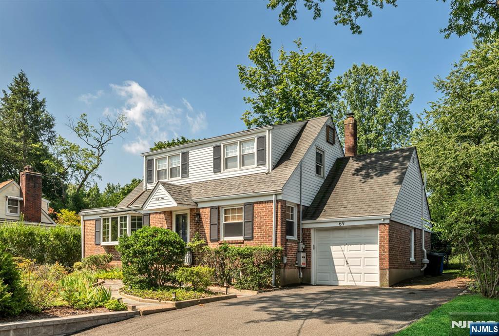 69 7th Street - Photo 2