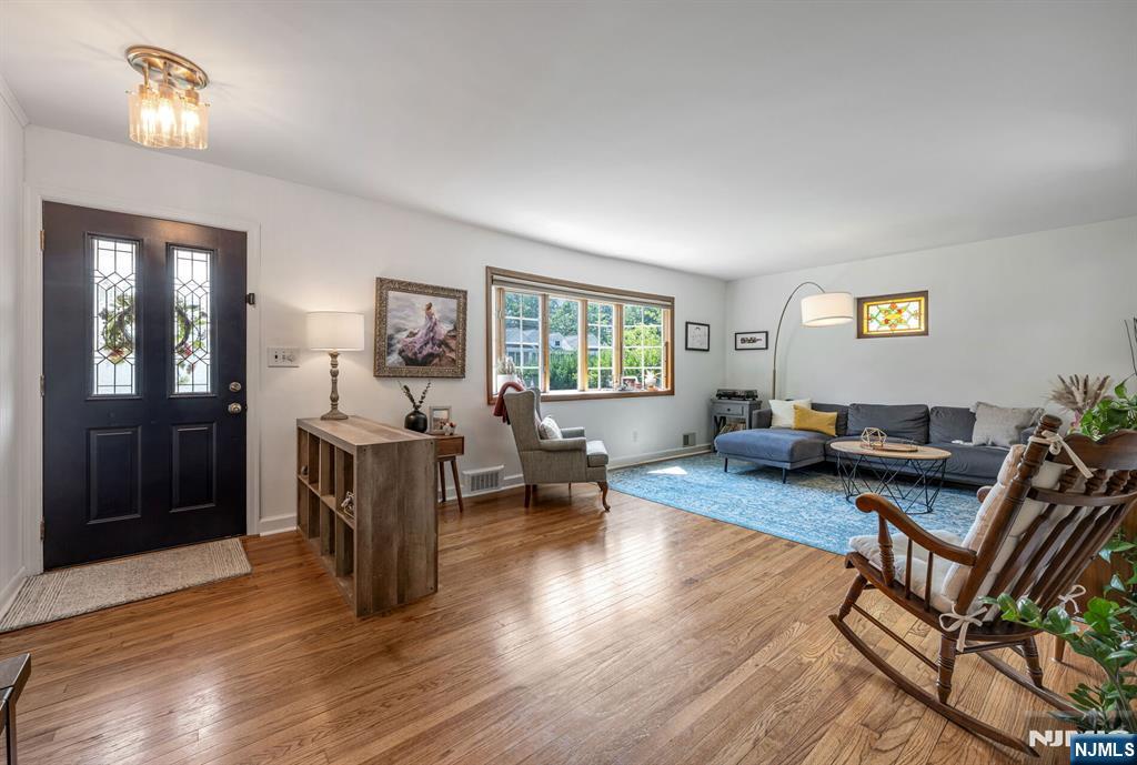 69 7th Street - Photo 4