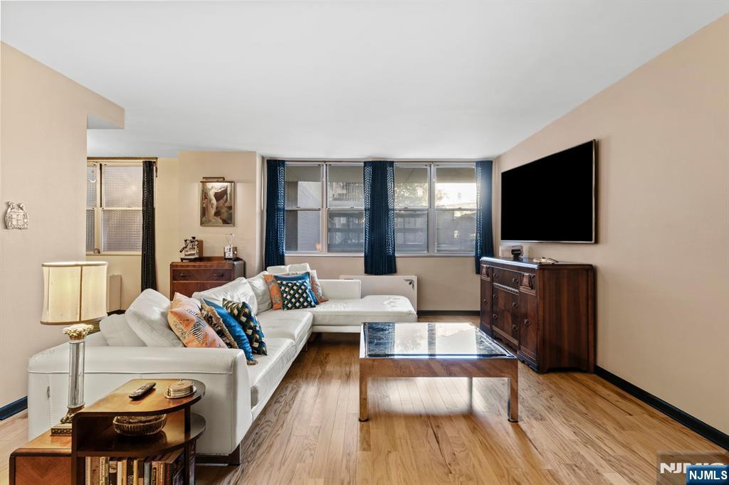 6040 Boulevard East MA - Photo 4