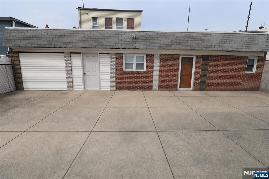 3rd image of 287-289 New York Ave, Newark, NJ 07105 | MLS# 26027241