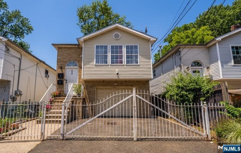 234 4th Street 1 - Photo 1
