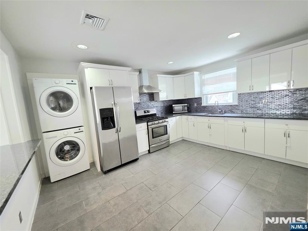 815 Fairview Lane 2nd FL - Photo 1