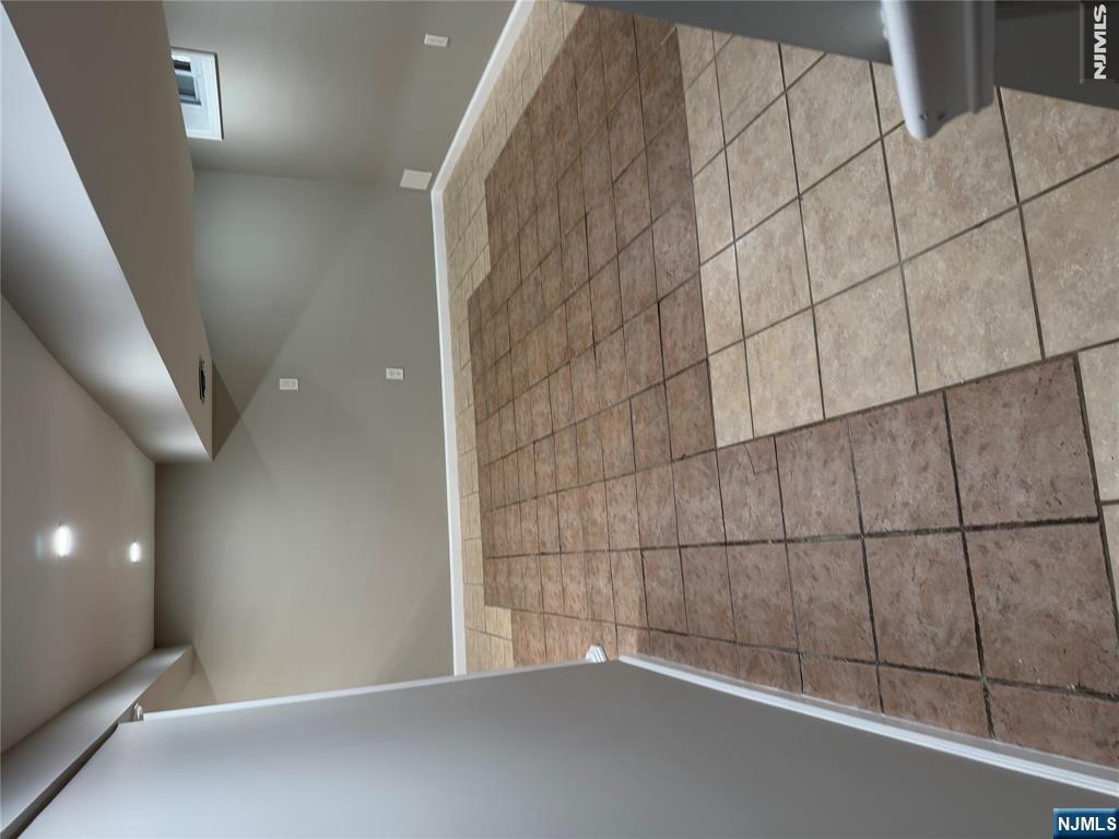 67 Rowland Avenue - Photo 1