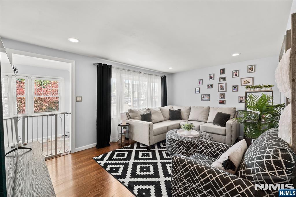 Photo 2 of Single family home for sale at 10 Dale Dr, Fairfield, NJ 07004 | MLS# 26027257 | Listing updated on 2026-10-07