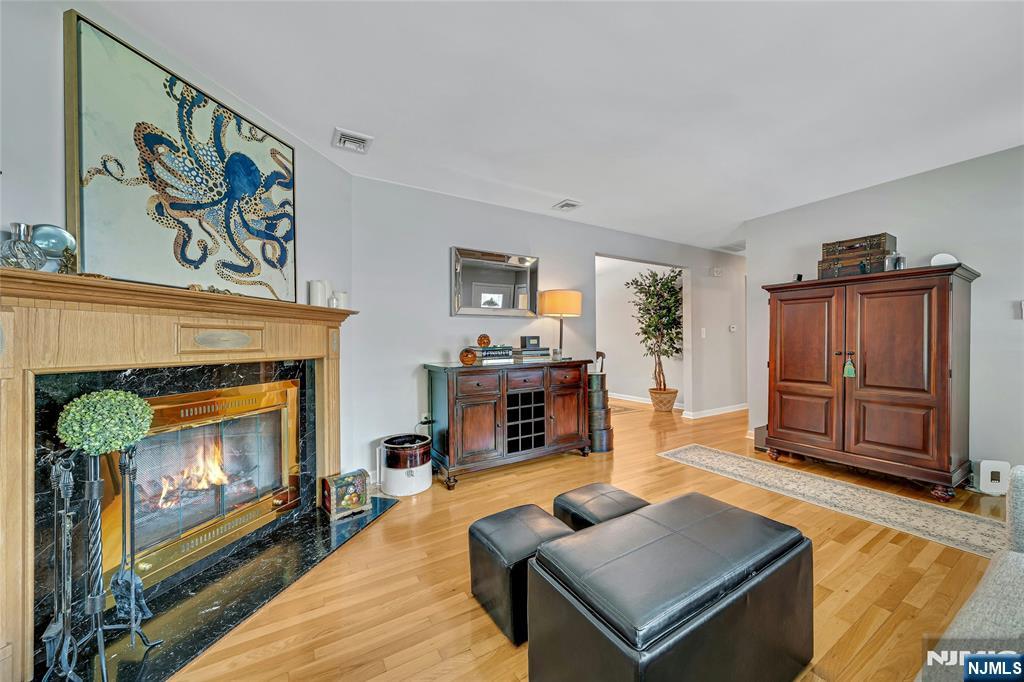 4th image of 9 Fairway Ave, Emerson, NJ 07630 | MLS# 26027283