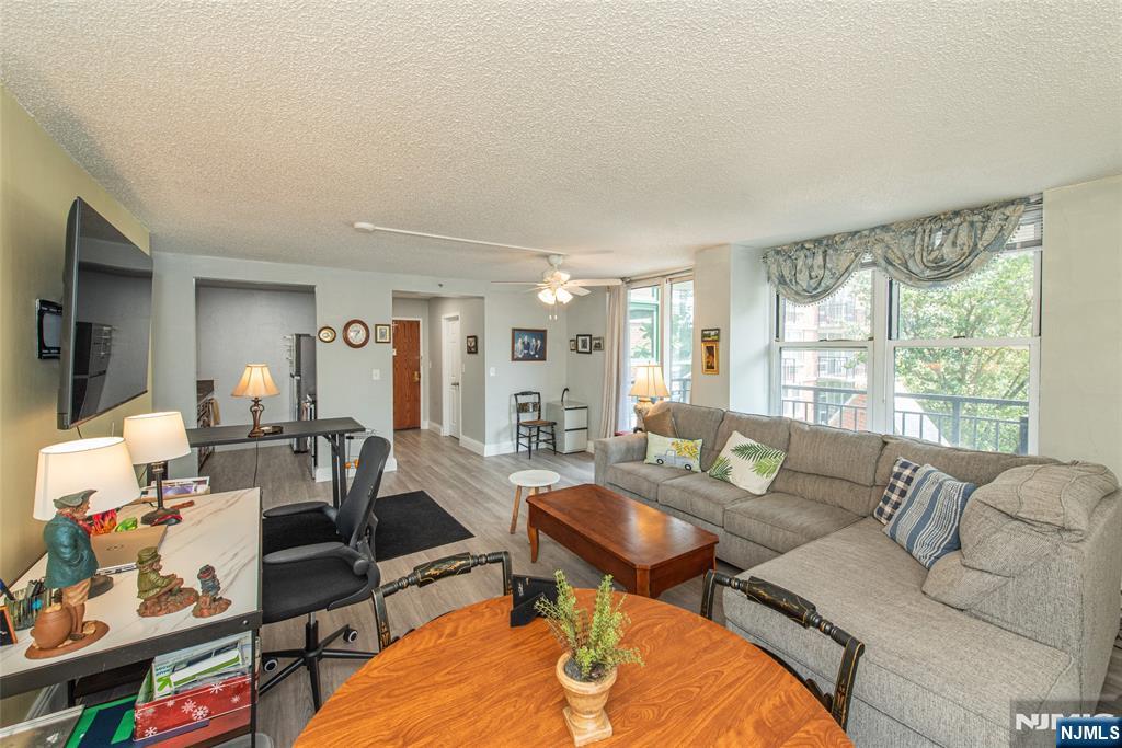 300 Main Street 301 - Photo 5