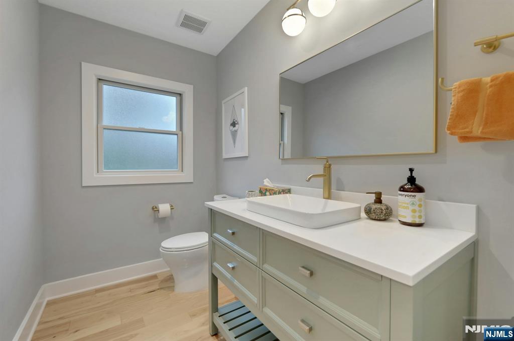 106 Lake Street — photo 11