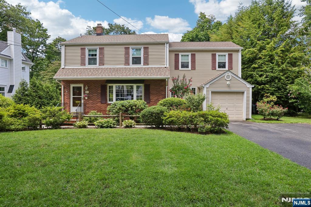 364 Northern Parkway - Photo 1