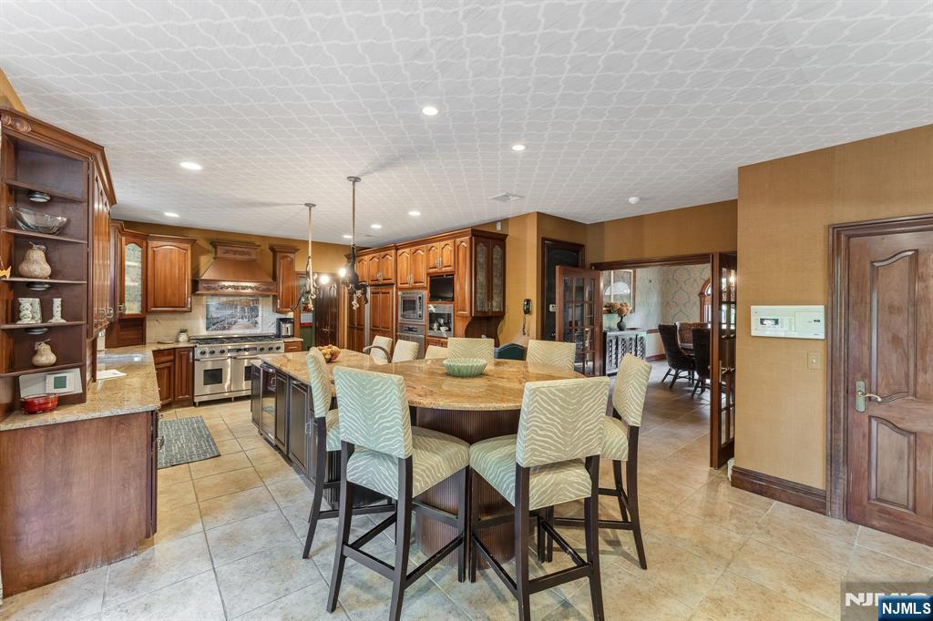 25 Wilshire Drive — photo 12