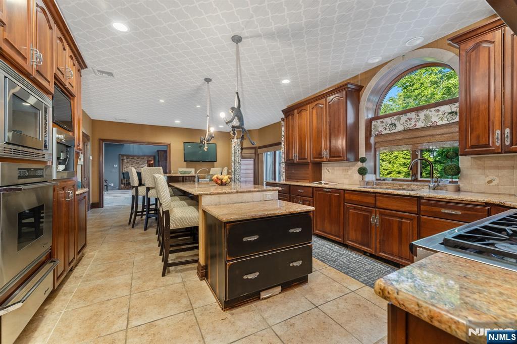 25 Wilshire Drive — photo 13