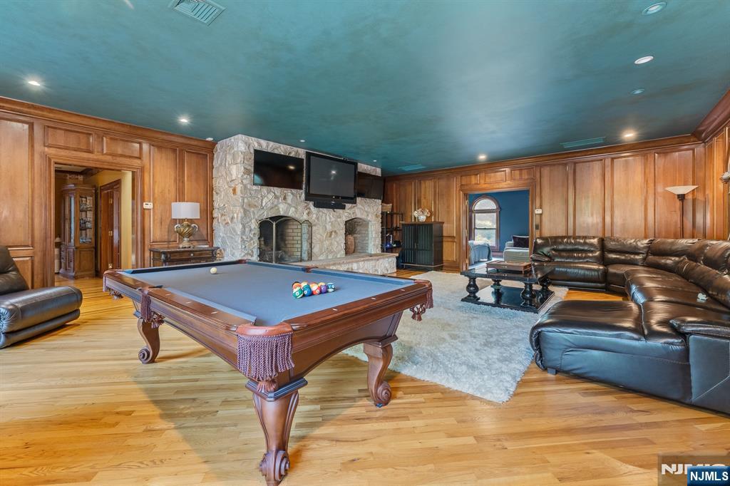 25 Wilshire Drive — photo 18
