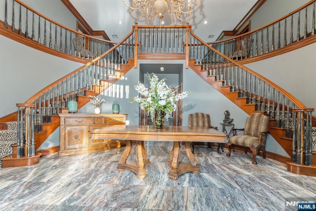 25 Wilshire Drive — photo 3
