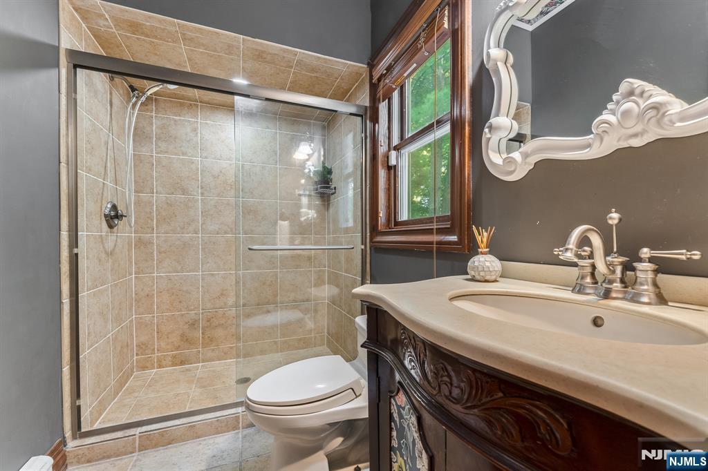 25 Wilshire Drive — photo 28