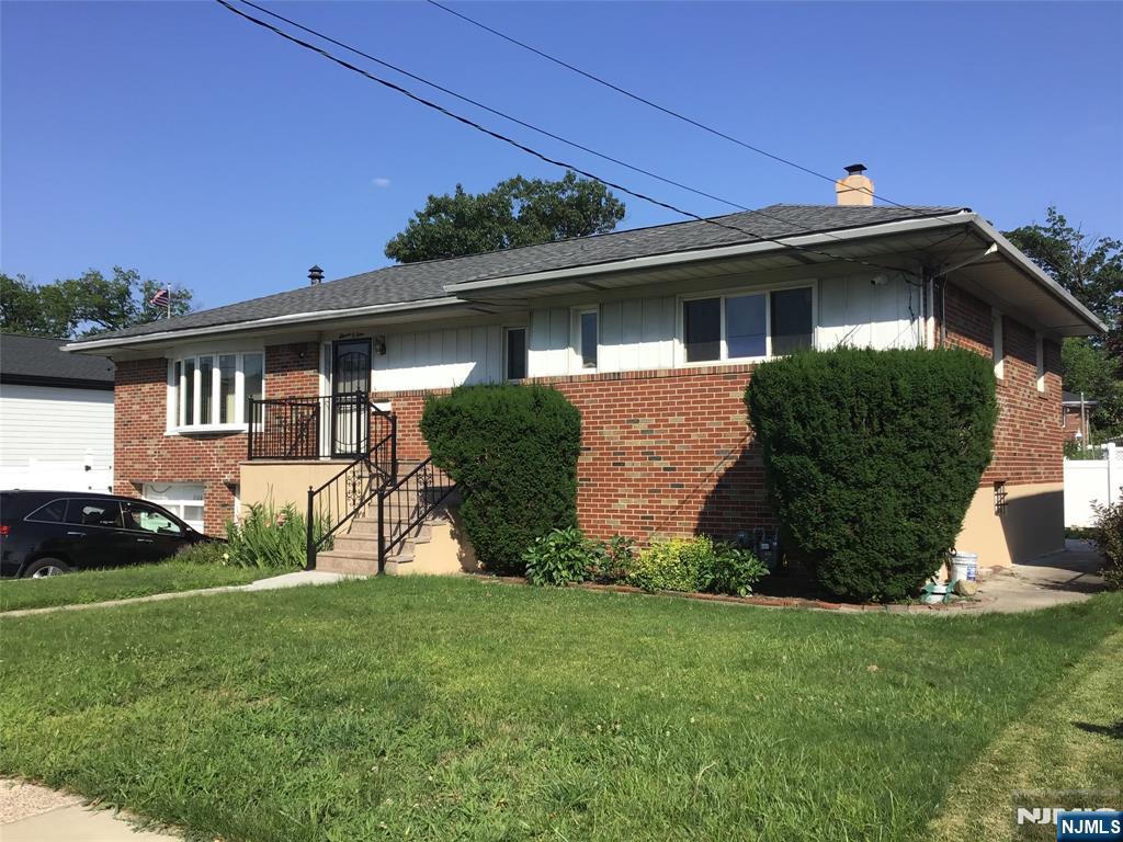 1104 Glen Road - Photo 1