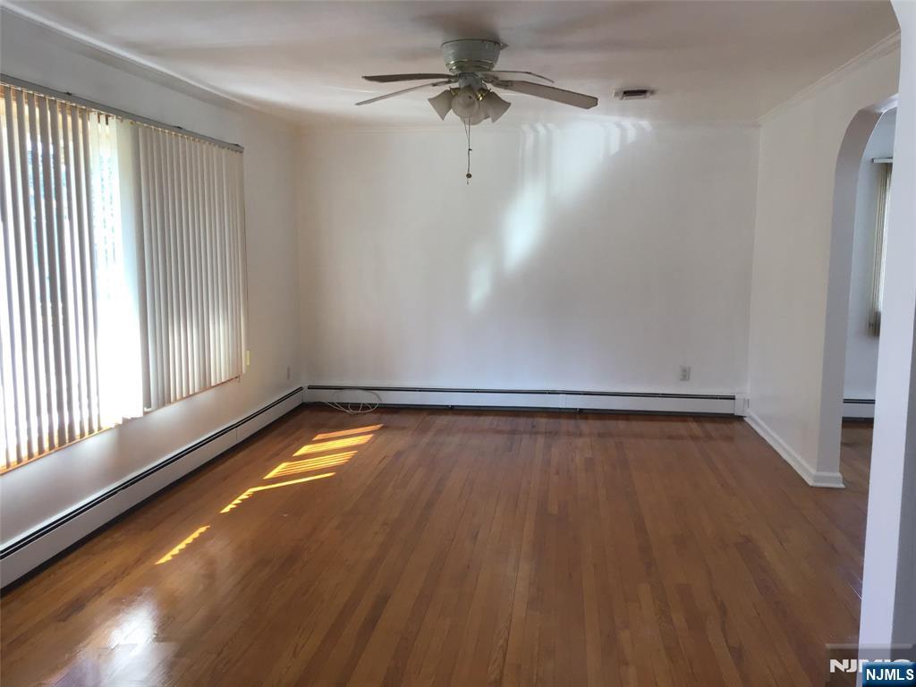 1104 Glen Road - Photo 3