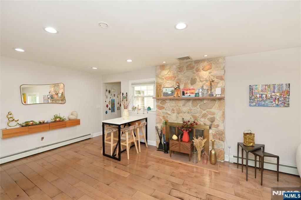 40-05 Brookside Avenue - Photo 2