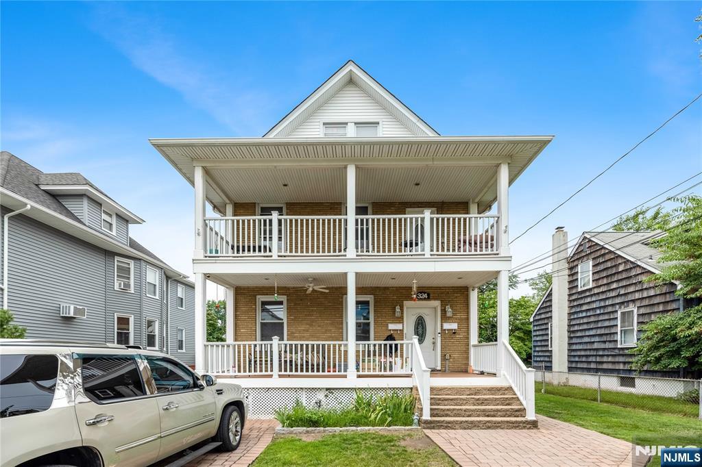 324 Union Street - Photo 1