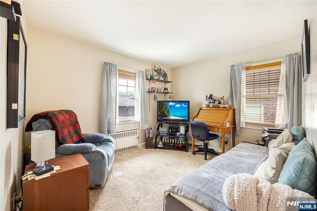 81 W Gouverneur Avenue - Photo 4