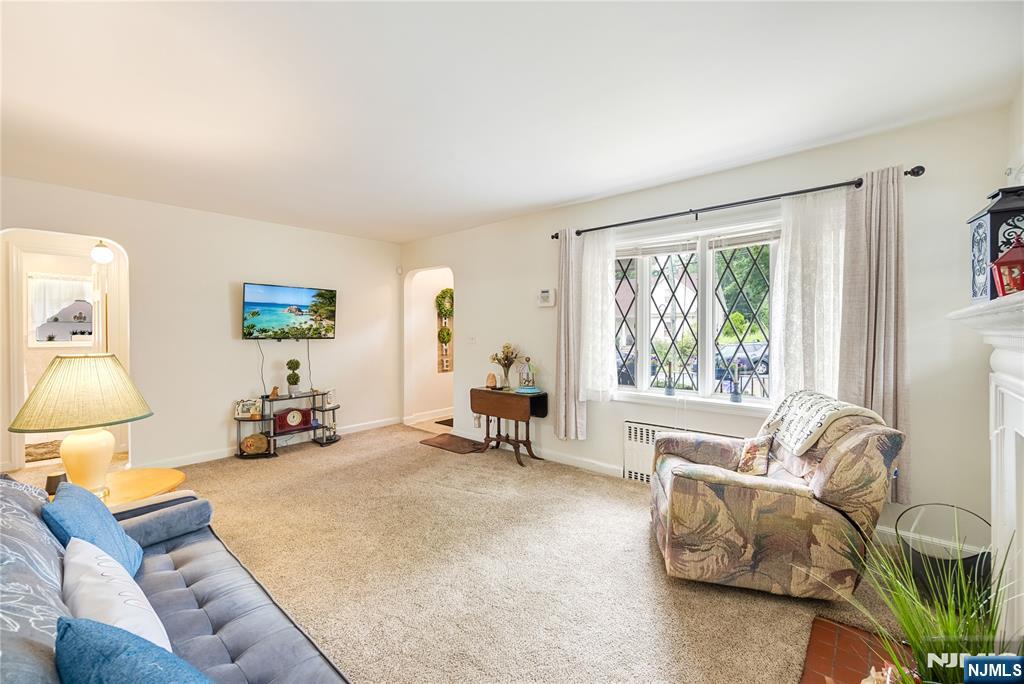 Photo 4 of Single family home for sale at 81 Gouverneur Ave, Rutherford, NJ 07070 | MLS# 26027332 | Listing updated on 2026-09-16