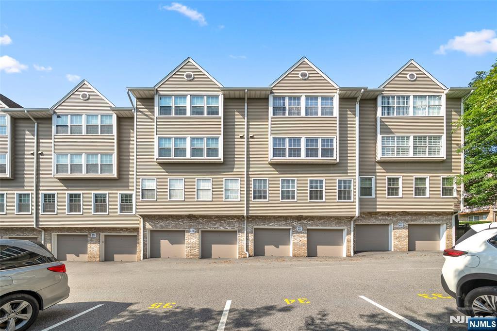 Photo 1 of Condo for sale at 531 Windsor Dr, Palisades Park, NJ 07650 | MLS# 26027353 | Listing updated on 2026-09-16