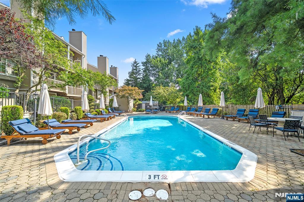 Homes for sale in Palisades Park, NJ | 531 Windsor Dr #303, Palisades Park, NJ 07650 | MLS# 26027353