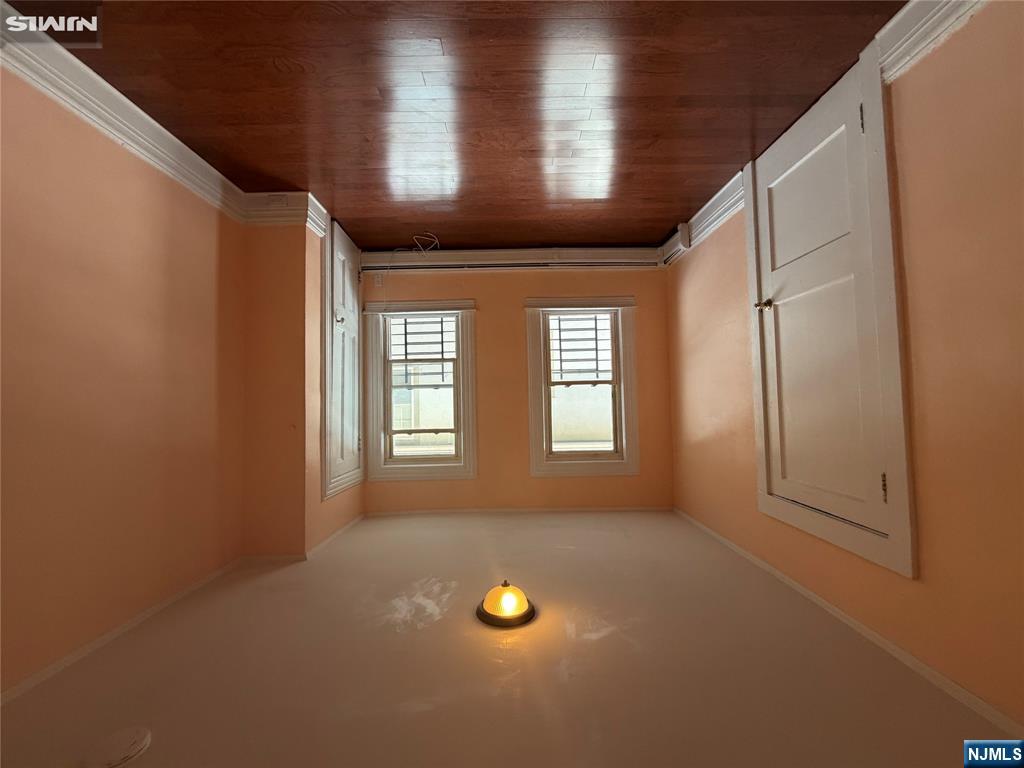 22 Forest Avenue - Photo 2