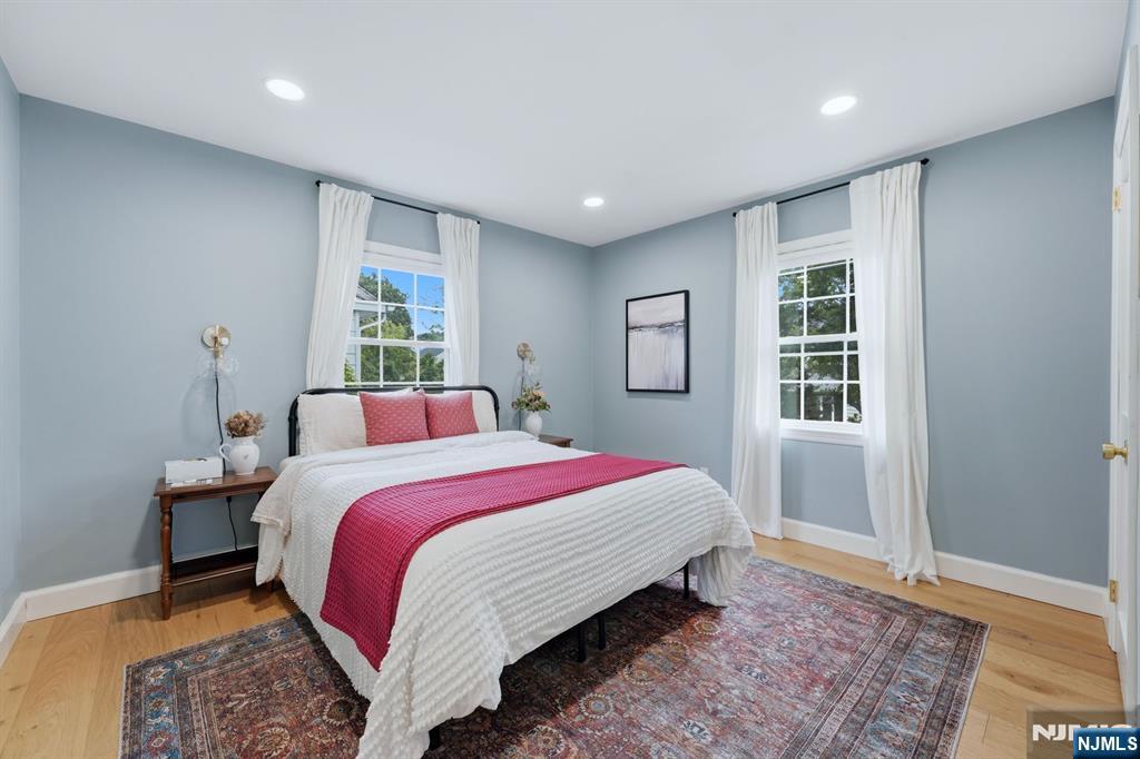 102 Mortimer Avenue