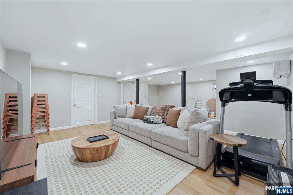 102 Mortimer Avenue