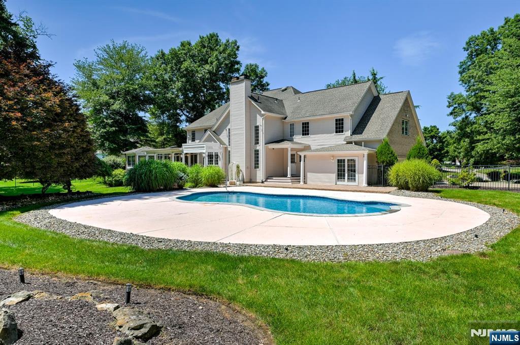 5 Meadow Court — photo 44