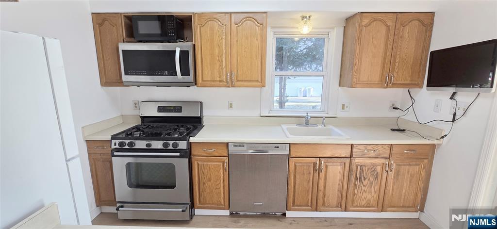 326 Glen Avenue - Photo 3