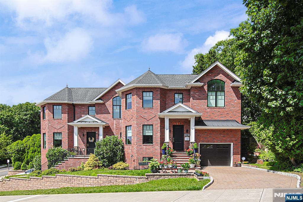 419 Stillwell #B, Fort Lee, NJ 07024