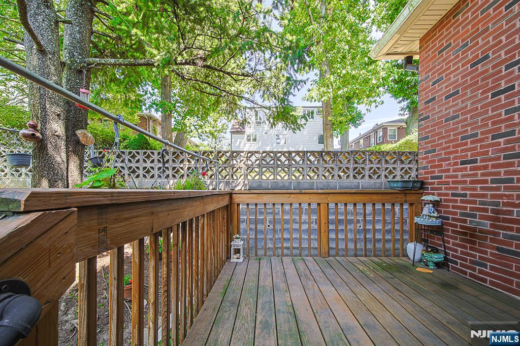 419 Stillwell #B, Fort Lee, NJ 07024